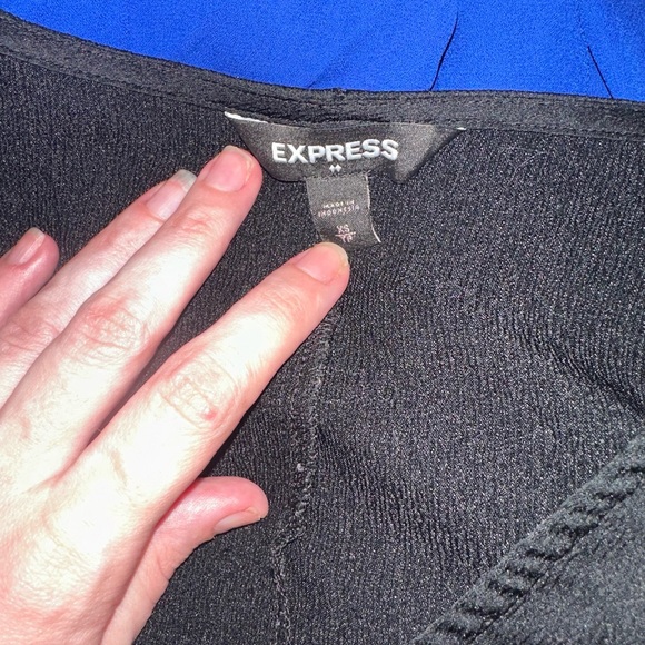 Express black crop false button poof sleeve top - Picture 2 of 2